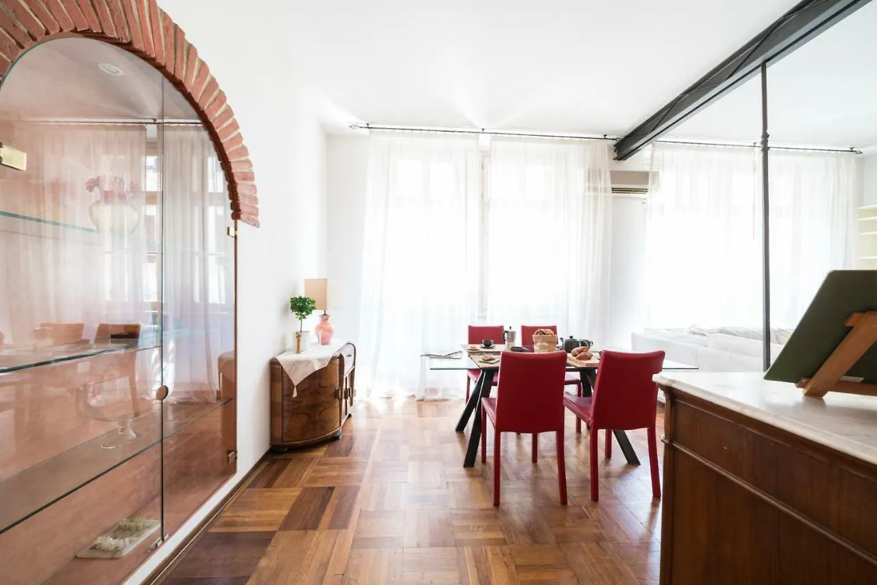 Bright Apartments Verona - Borsari Historical Italy